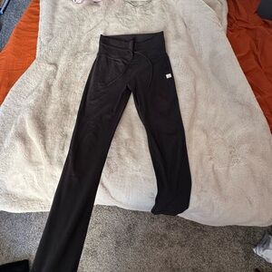 Vuori Women’s Daily Legging size M in black